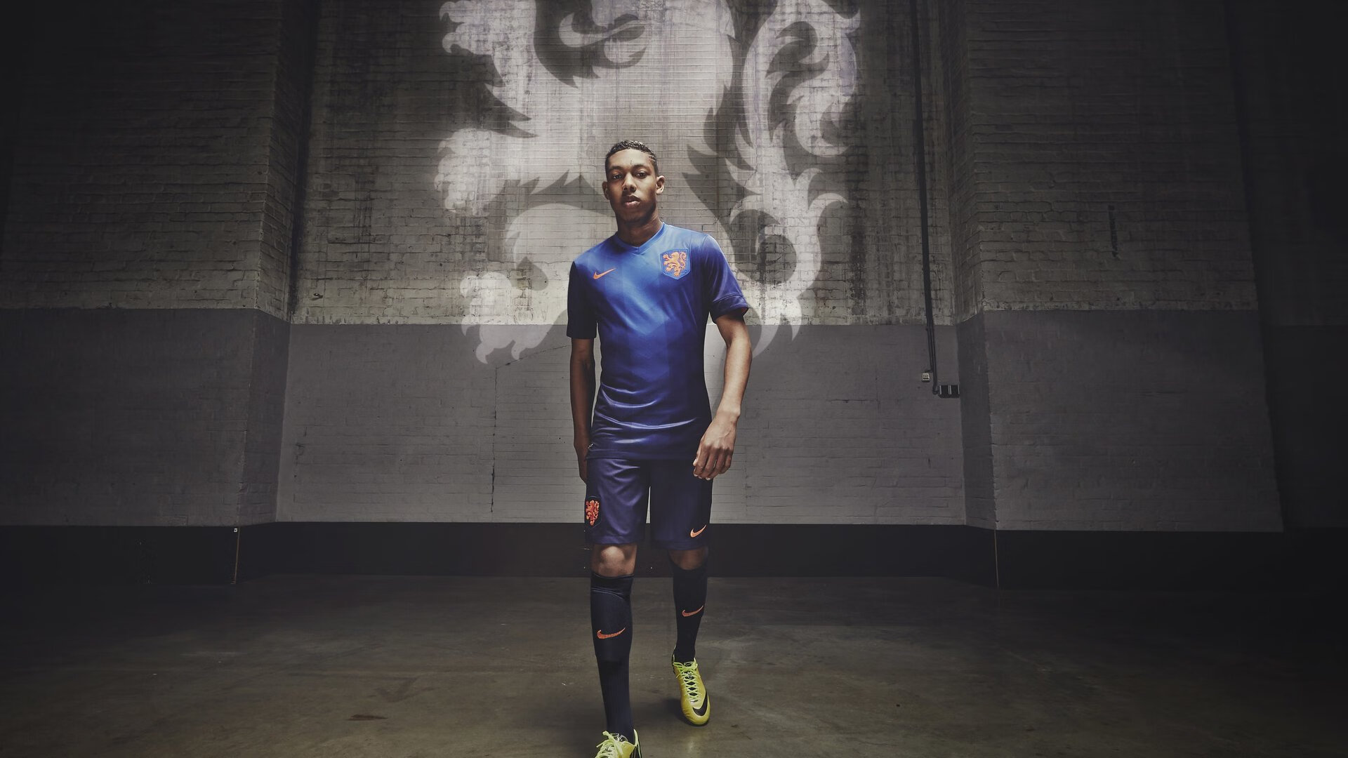 青训系统标准逐步完善，建设高水平足球人才培养基地成为行业重点